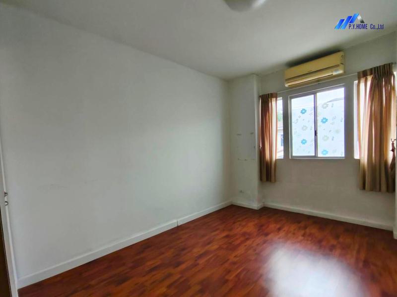 รูปที่3 ต้องการขายทาวน์โฮม คลองสาม คลองหลวง ราคา 1,490,000 บาท