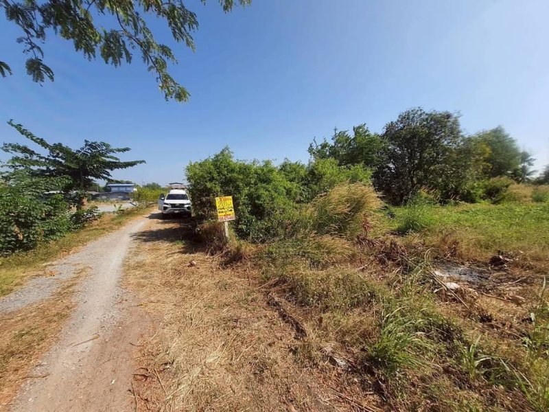 รูปที่5 ต้องการขายบ้านพร้อมที่ดิน ราษฎร์นิยม ไทรน้อย ราคา 1,100,000 บาท