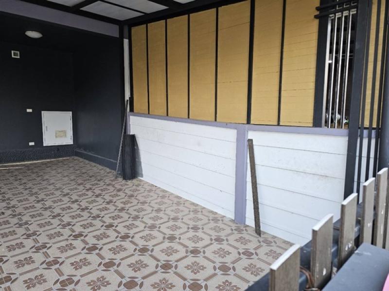รูปที่4 ต้องการขายทาวน์โฮม บางสมัคร บางปะกง ราคา 2,500,000 บาท