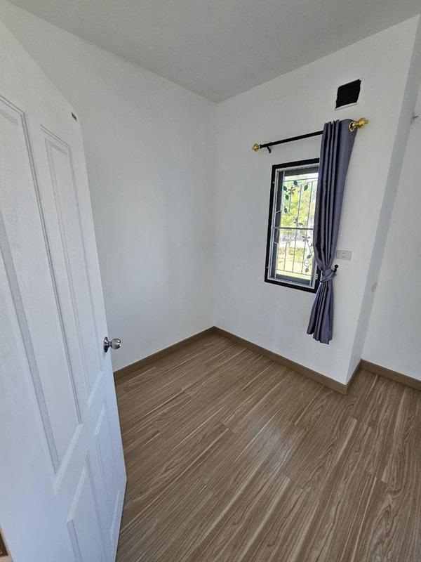 รูปที่7 ต้องการขายทาวน์โฮม บางสมัคร บางปะกง ราคา 2,500,000 บาท