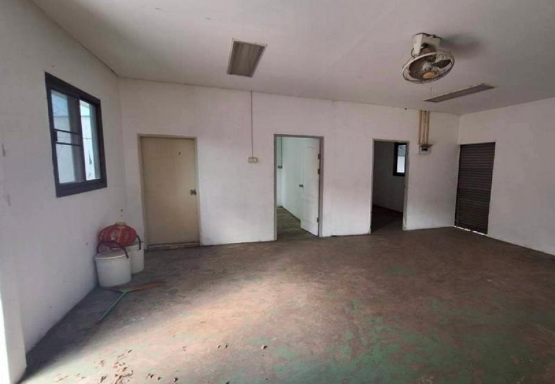 รูปที่8 ต้องการขายบ้านพร้อมที่ดิน คลองสี่ คลองหลวง ราคา 1,800,000 บาท