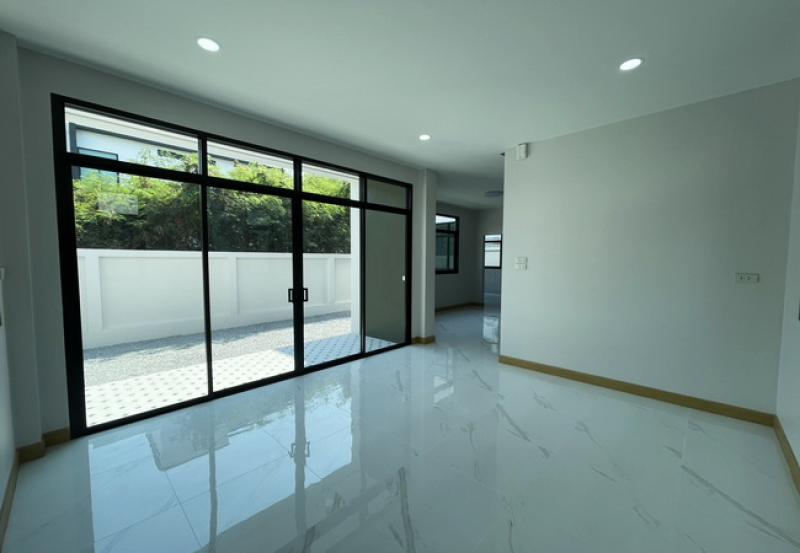 รูปที่4 ต้องการขายบ้านพร้อมที่ดิน ศาลาธรรมสพน์ เขตทวีวัฒนา ราคา 5,900,000 บาท