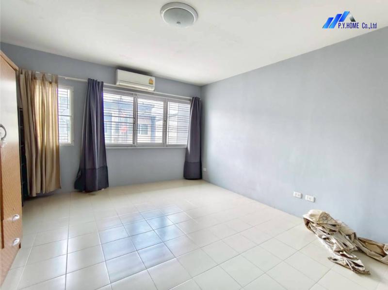 รูปที่4 ต้องการขายทาวน์โฮม คลองสอง คลองหลวง ราคา 1,450,000 บาท