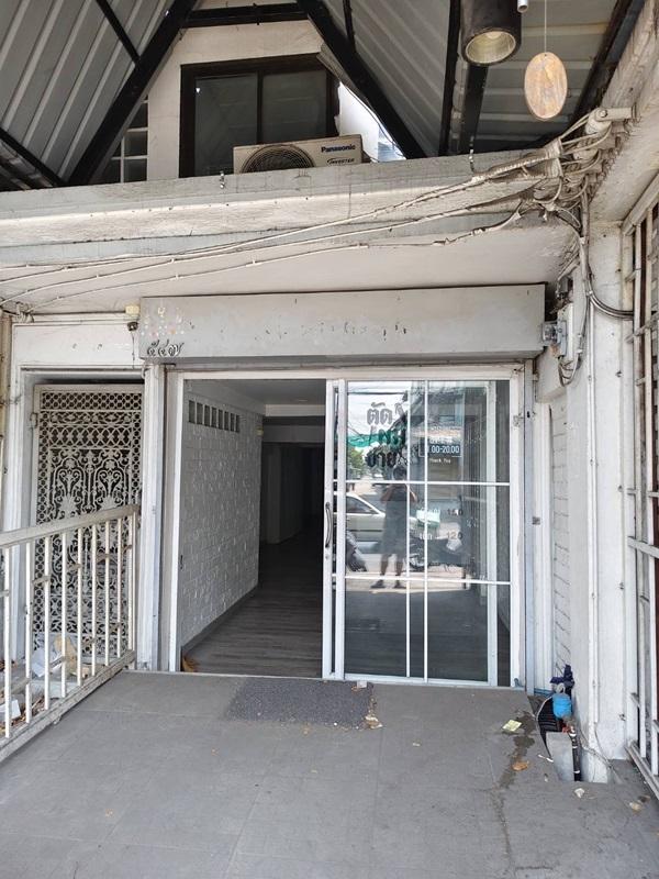 รูปที่3 ต้องการขายอาคารพาณิชย์ ทุ่งครุ เขตทุ่งครุ ราคา 4,000,000 บาท