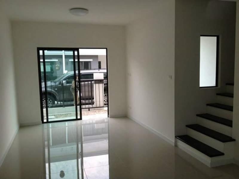 รูปที่2 ให้เช่าบ้านพร้อมที่ดิน บางเตย สามพราน ราคา 10,900 บาท