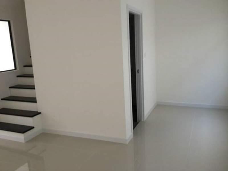 รูปที่3 ให้เช่าบ้านพร้อมที่ดิน บางเตย สามพราน ราคา 10,900 บาท