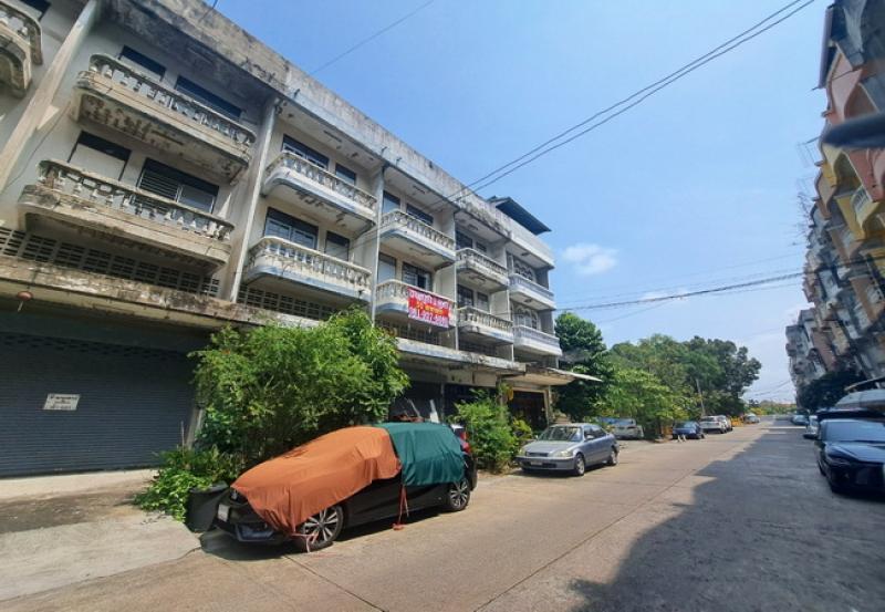 รูปที่2 ต้องการขายอาคารพาณิชย์ ศาลาธรรมสพน์ เขตทวีวัฒนา ราคา 4,200,000 บาท