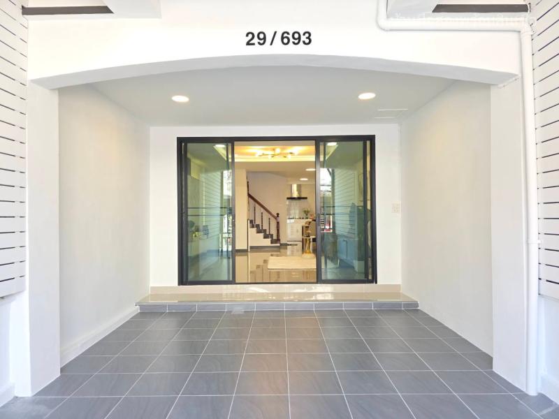 รูปที่2 ต้องการขายบ้านพร้อมที่ดิน สามวาตะวันตก เขตคลองสามวา ราคา 1,850,000 บาท
