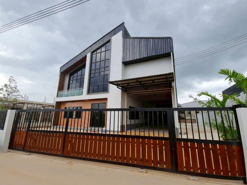 รูปที่5 ต้องการขายบ้านพร้อมที่ดิน ละหาร บางบัวทอง ราคา 2,400,000 บาท