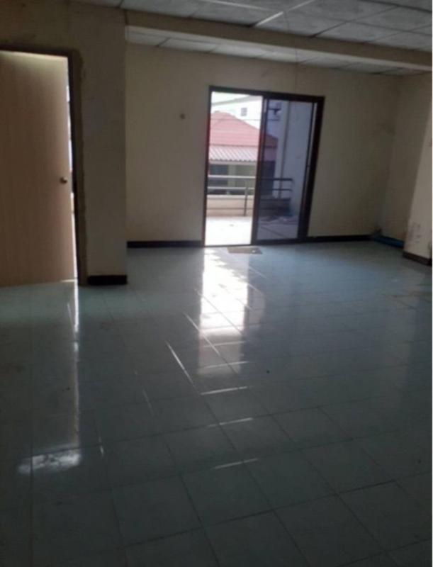 รูปที่5 ต้องการขายทาวน์โฮม คลองสอง คลองหลวง ราคา 1,800,000 บาท