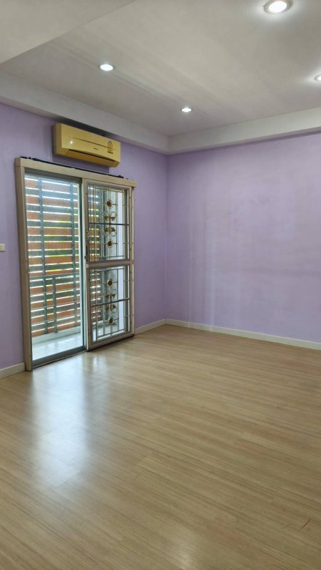 รูปที่3 ต้องการขายทาวน์โฮม ประเวศ เขตประเวศ ราคา 3,790,000 บาท