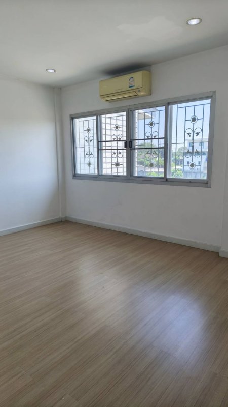 รูปที่6 ต้องการขายทาวน์โฮม ประเวศ เขตประเวศ ราคา 3,790,000 บาท