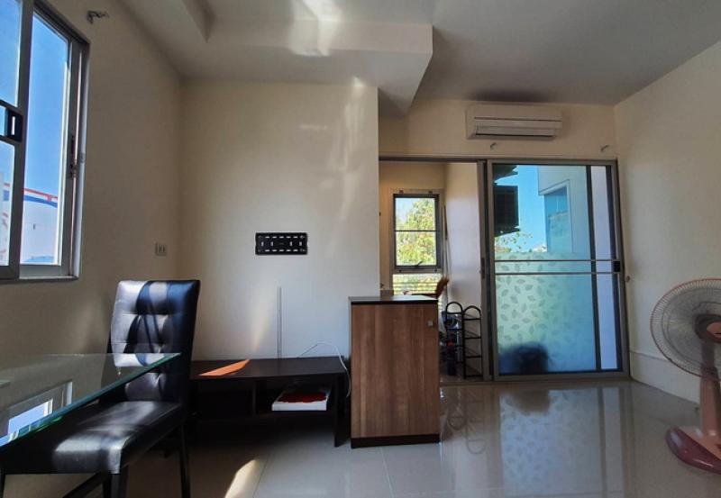 รูปที่2 ต้องการขายคอนโดมิเนียม จอมพล เขตจตุจักร ราคา 1,990,000 บาท