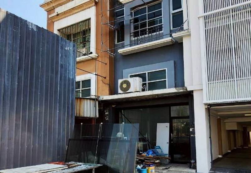 ขายอาคารพาณิชย์ ติดถนนราชพฤกษ์ ตำบลบางรักน้อย อำเภอเมือง นนทบุรี