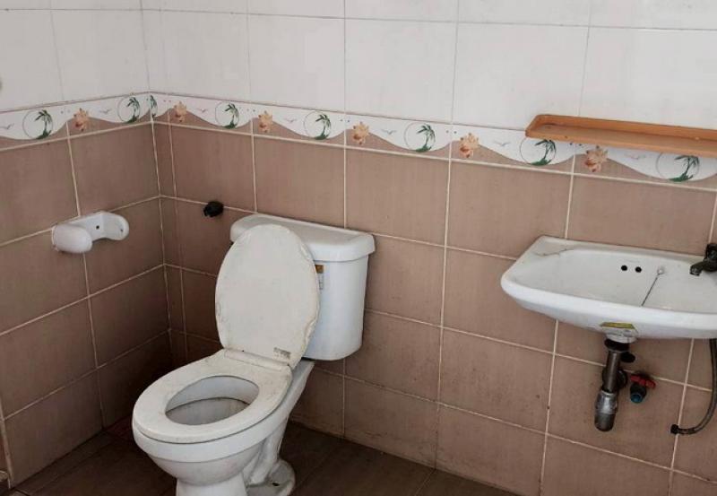รูปที่8 ต้องการขายอาคารพาณิชย์ บางรักน้อย เมืองนนทบุรี ราคา 15,000,000 บาท