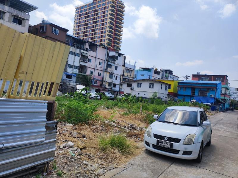 รูปที่2 ต้องการขายที่ดินเปล่า สามเสนนอก เขตห้วยขวาง ราคา 40,000,000 บาท