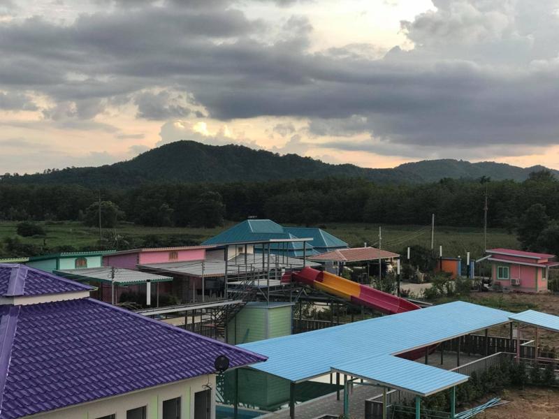 ขายกิจการห้องพักและสวนผลไม้ไทยฉ่ำๆ ชนแดน เพชรบูรณ์ 10 ไร่ ขายที่ดินมีสวนและกิจการเล็กๆ ชนแดน เพชรบูรณ์ sale smaller business with Farm of Fruits at Phetchabun