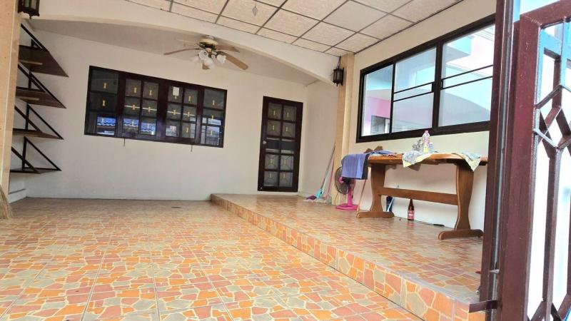 รูปที่2 ต้องการขายทาวน์โฮม กระทุ่มราย เขตหนองจอก ราคา 1,490,000 บาท