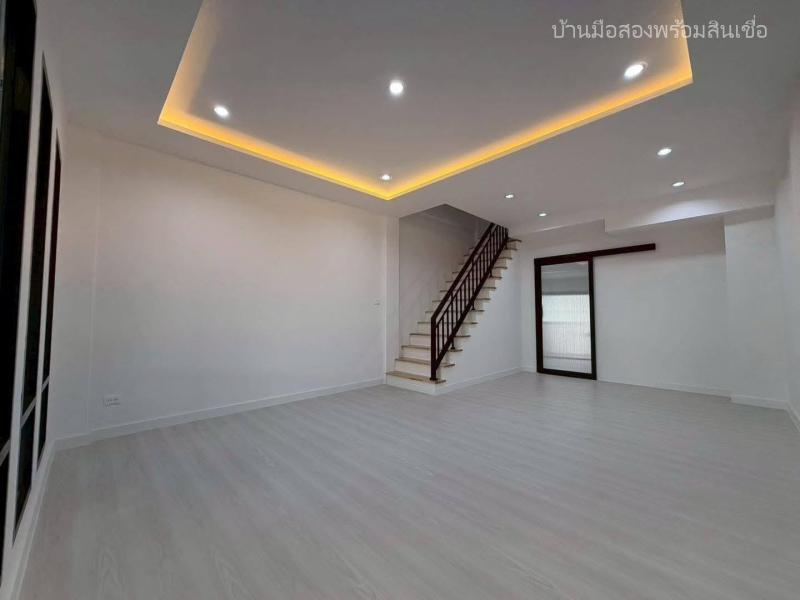 รูปที่2 ต้องการขายบ้านพร้อมที่ดิน ลาดพร้าว เขตลาดพร้าว ราคา 4,900,000 บาท
