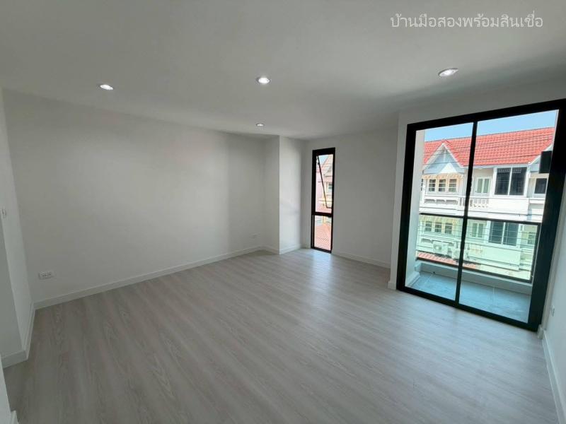 รูปที่8 ต้องการขายบ้านพร้อมที่ดิน ลาดพร้าว เขตลาดพร้าว ราคา 4,900,000 บาท