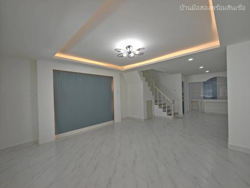 รูปที่3 ต้องการขายบ้านพร้อมที่ดิน สามวาตะวันตก เขตคลองสามวา ราคา 1,900,000 บาท
