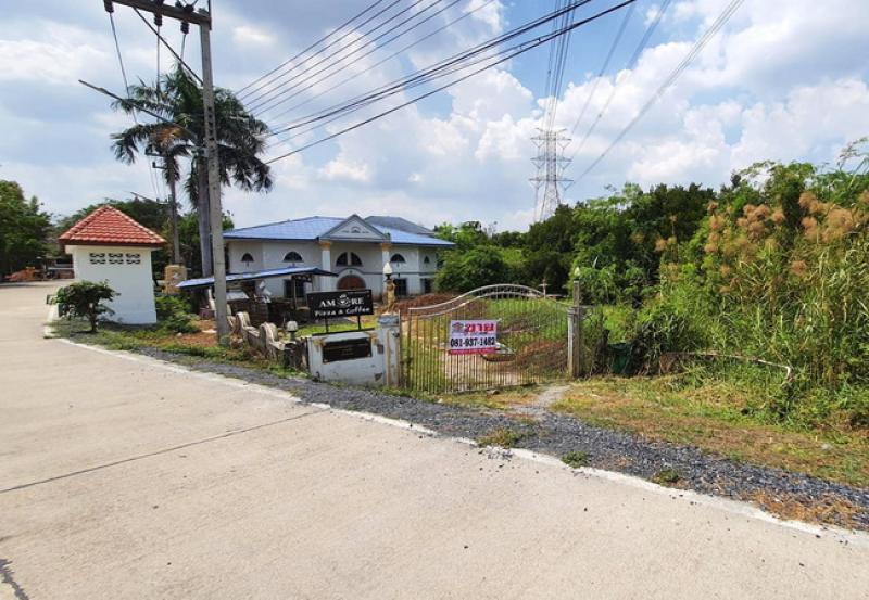 ขายบ้านพร้อมที่ดิน ราคา : 11,900,000