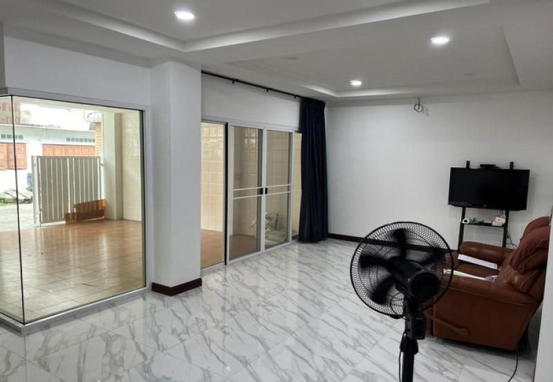 รูปที่2 ต้องการขายทาวน์โฮม คลองจั่น เขตบางกะปิ ราคา 5,200,000 บาท