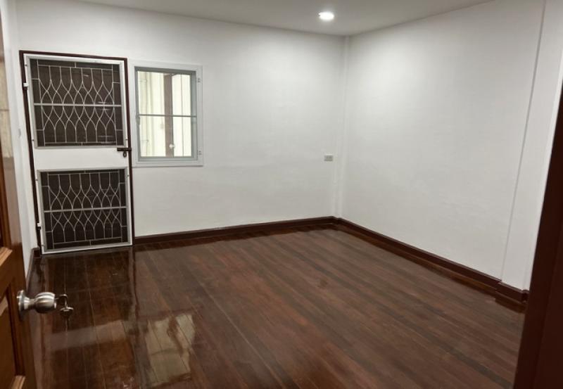 รูปที่5 ต้องการขายทาวน์โฮม คลองจั่น เขตบางกะปิ ราคา 5,200,000 บาท