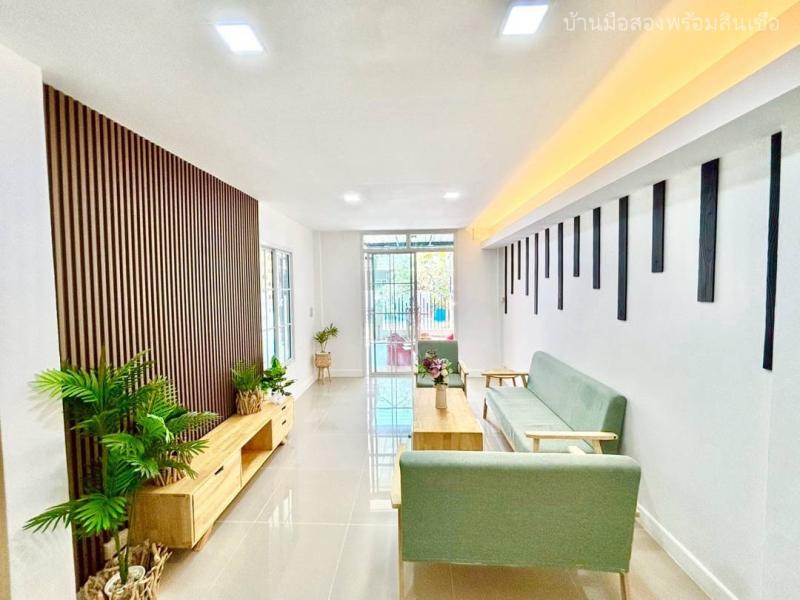 รูปที่5 ต้องการขายบ้านพร้อมที่ดิน บึงยี่โถ ธัญบุรี ราคา 2,450,000 บาท