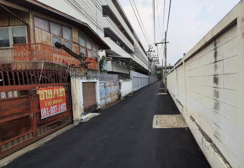 รูปที่2 ต้องการขายบ้านพร้อมที่ดิน บางยี่ขัน เขตบางพลัด ราคา 14,900,000 บาท