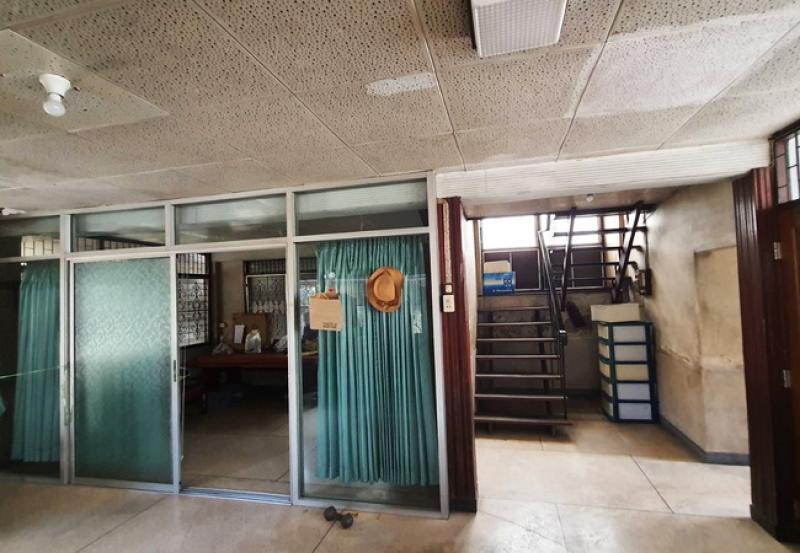 รูปที่5 ต้องการขายบ้านพร้อมที่ดิน บางยี่ขัน เขตบางพลัด ราคา 14,900,000 บาท