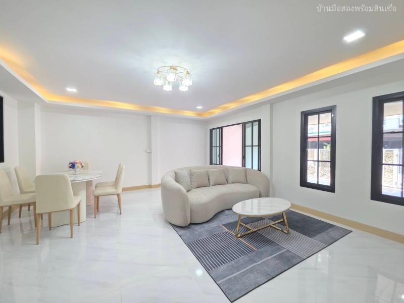 รูปที่3 ต้องการขายบ้านพร้อมที่ดิน สามวาตะวันตก เขตคลองสามวา ราคา 2,450,000 บาท