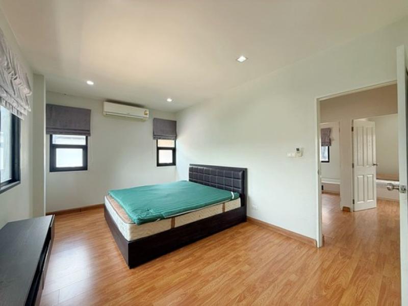 รูปที่5 ต้องการขายบ้านพร้อมที่ดิน บึงยี่โถ ธัญบุรี ราคา 3,590,000 บาท