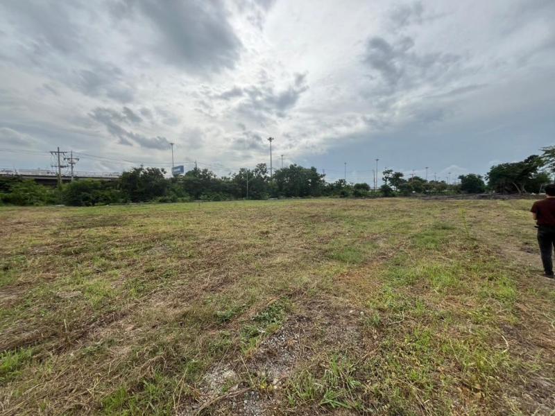 รูปที่3 ต้องการขายที่ดินเปล่า คันนายาว เขตคันนายาว ราคา 363,200,000 บาท