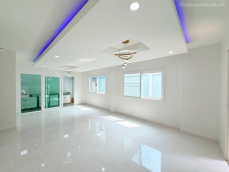 รูปที่3 ต้องการขายบ้านพร้อมที่ดิน บึงคำพร้อย ลำลูกกา ราคา 2,400,000 บาท