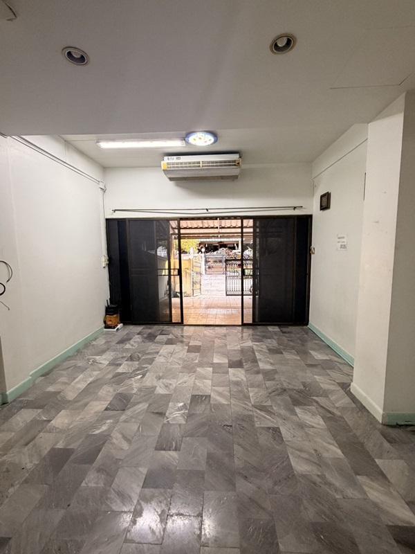 รูปที่4 ให้เช่าทาวน์โฮม ท่าข้าม เขตบางขุนเทียน ราคา 12,000 บาท