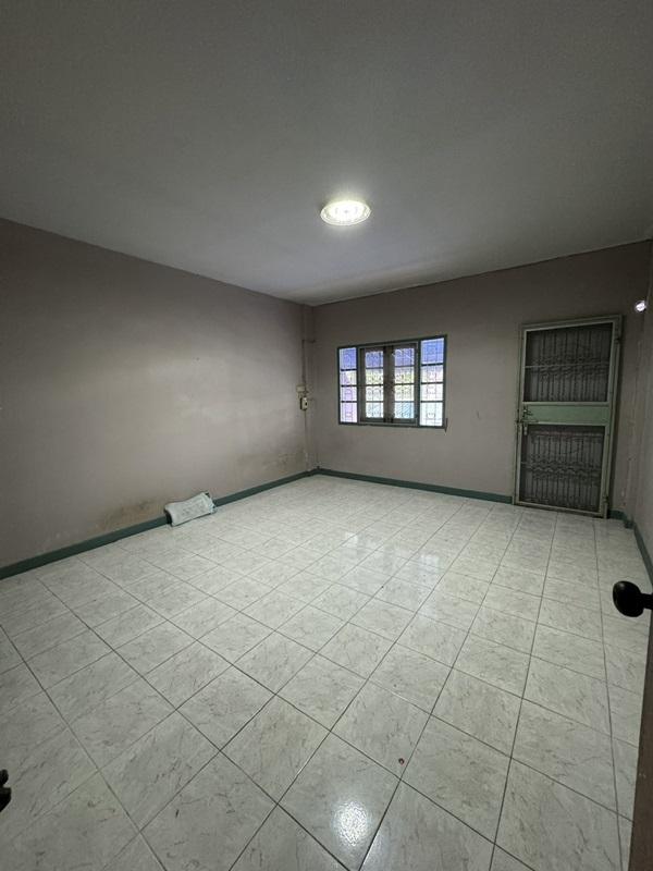 รูปที่5 ให้เช่าทาวน์โฮม ท่าข้าม เขตบางขุนเทียน ราคา 9,000 บาท