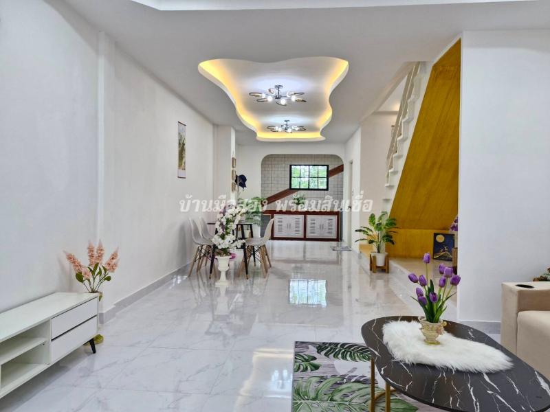 รูปที่3 ต้องการขายบ้านพร้อมที่ดิน สามวาตะวันตก เขตคลองสามวา ราคา 1,990,000 บาท