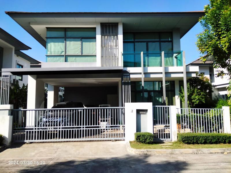 บ้านเดี่ยวขึ้นเข้าเมืองขึ้นทางด่วนได้ท้ายโครงการ ใกล้รถไฟฟ้าสองสาย
