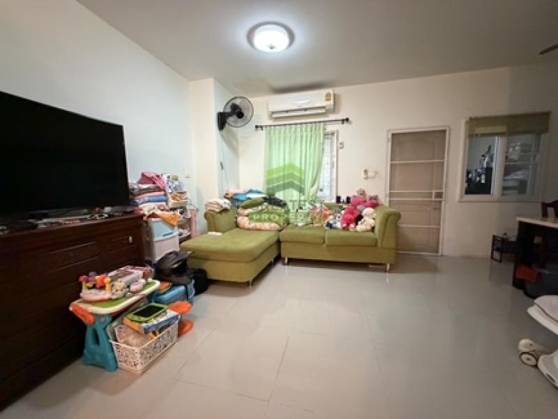 รูปที่2 ต้องการขายทาวน์โฮม คลองโยง พุทธมณฑล ราคา 1,850,000 บาท