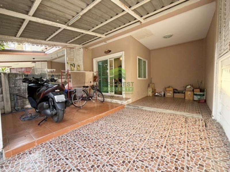 รูปที่8 ต้องการขายทาวน์โฮม คลองโยง พุทธมณฑล ราคา 1,850,000 บาท
