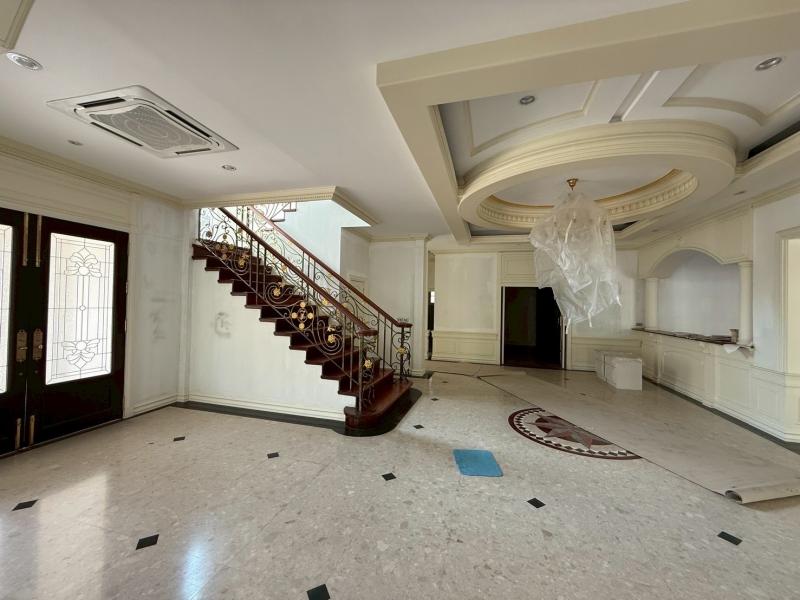 รูปที่6 ต้องการขายบ้านพร้อมที่ดิน ดอกไม้ เขตประเวศ ราคา 75,000,000 บาท