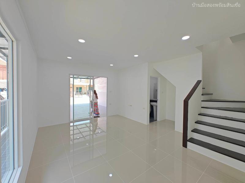 รูปที่5 ต้องการขายบ้านพร้อมที่ดิน ลาดสวาย ลำลูกกา ราคา 2,590,000 บาท