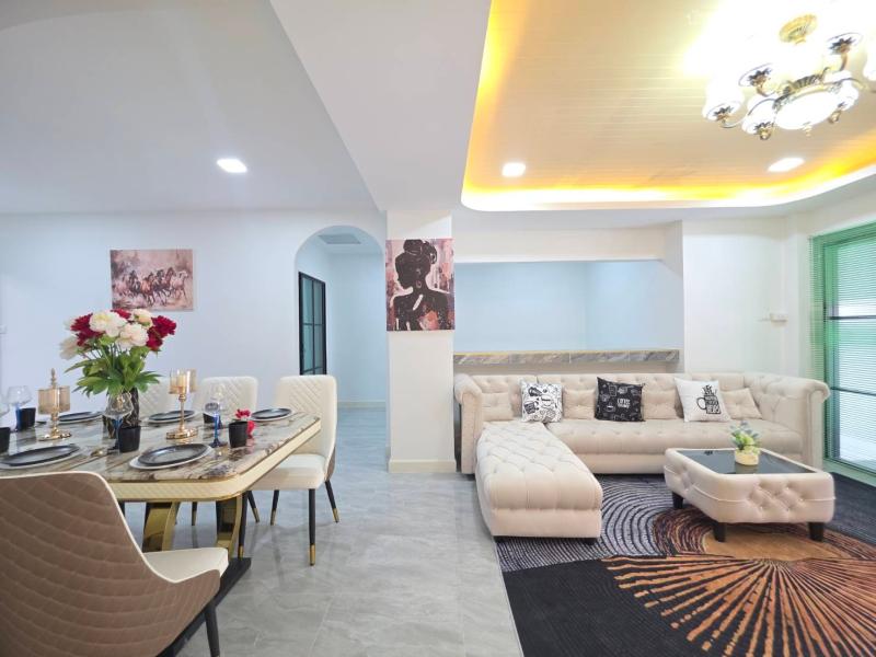 รูปที่4 ต้องการขายบ้านพร้อมที่ดิน สามวาตะวันตก เขตคลองสามวา ราคา 2,650,000 บาท