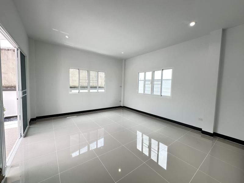 รูปที่5 ต้องการขายบ้านพร้อมที่ดิน คลองสิบสอง เขตหนองจอก ราคา 4,290,000 บาท