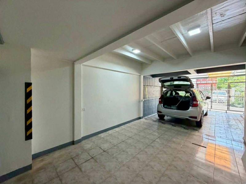 รูปที่3 ต้องการขายบ้านพร้อมที่ดิน มหาสวัสดิ์ บางกรวย ราคา 2,450,000 บาท