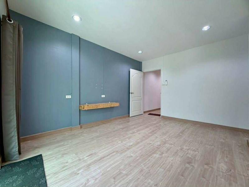 รูปที่7 ต้องการขายบ้านพร้อมที่ดิน มหาสวัสดิ์ บางกรวย ราคา 2,450,000 บาท