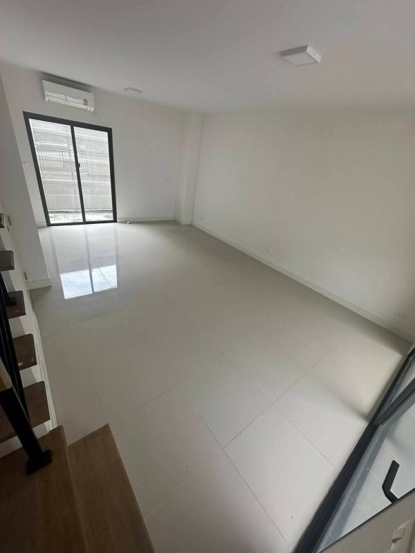 รูปที่3 ต้องการขายทาวน์โฮม บางแก้ว บางพลี ราคา 5,980,000 บาท