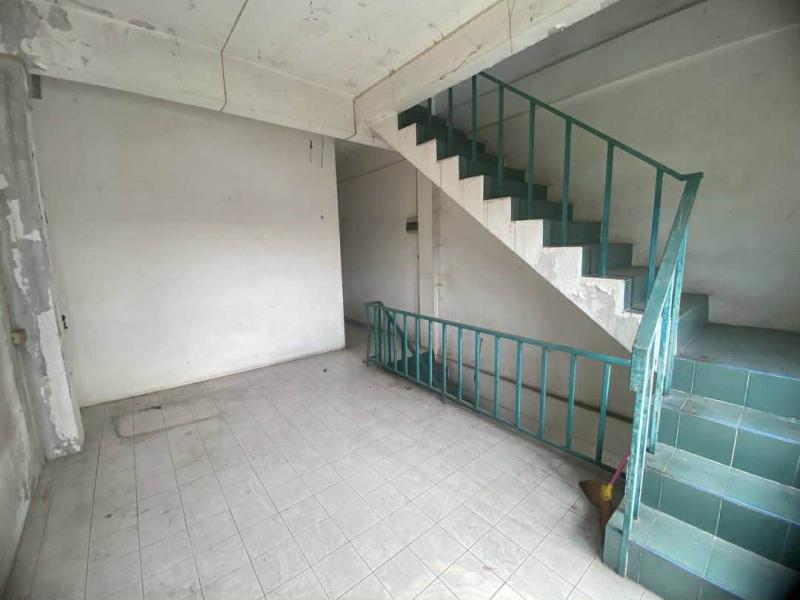 รูปที่4 ต้องการขายบ้านพร้อมที่ดิน หนองค้างพลู เขตหนองแขม ราคา 1,800,000 บาท