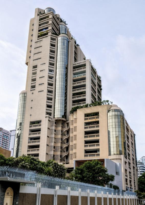ขายคอนโดหรู City Lake Condominium สุขุมวิท 16